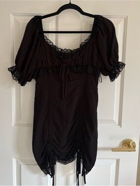 MARBLE Black Lace-Trim Puff Sleeve Tunic Top